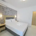 아파트호텔 Atlantis And 3*
