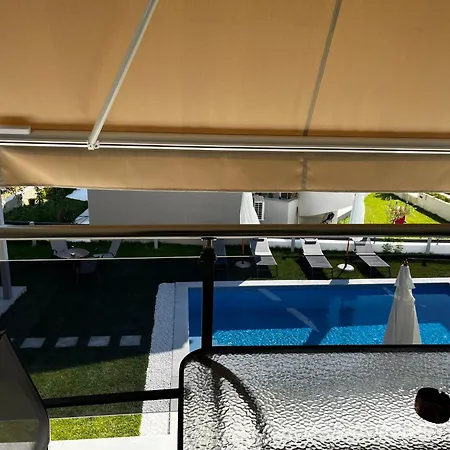 Apartmanhotel Atlantis And 3*