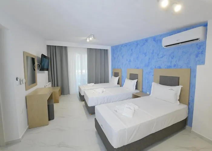 Apartmanhotel Atlantis And 3*