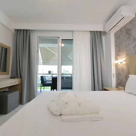 Atlantis And 3* Nikiti (Sithonia)