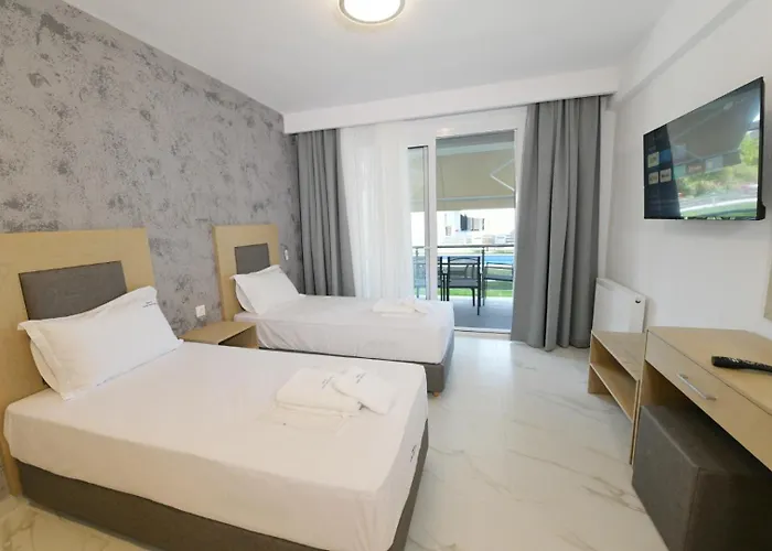 Apartahotel Atlantis And 3*