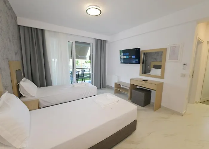 Atlantis And Apartahotel Nikiti (Sithonia)