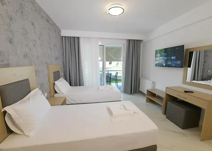 Atlantis And Apartahotel Nikiti (Sithonia)
