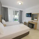Atlantis And Lejlighedshotel